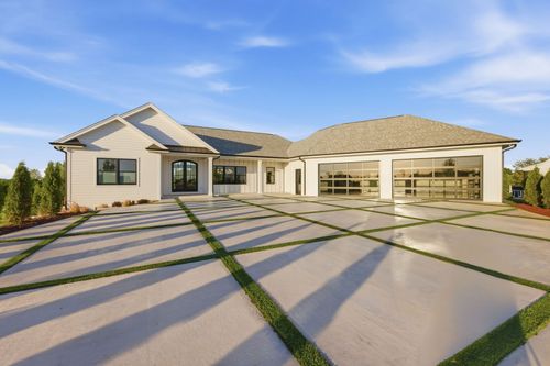 16137 S Stonewall Dr, Newark, IL, 60541-4510 | Card Image