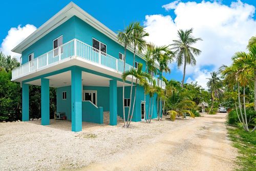 191 Carroll St, Islamorada, FL, 33036-3621 | Card Image
