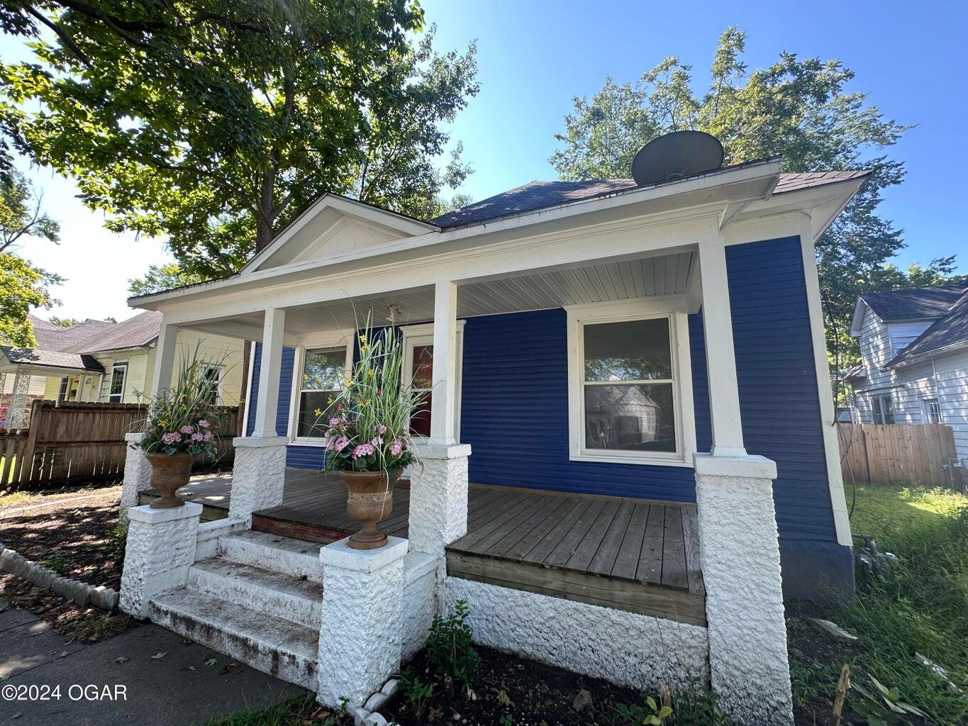 3rd St, Webb City, MO 64870