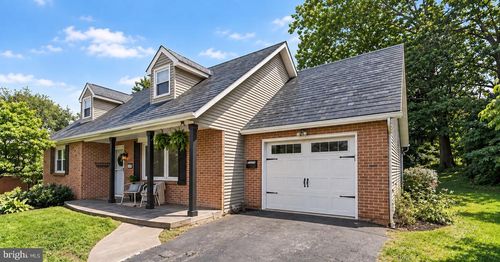 429 S President Ave, LANCASTER, PA, 17603-4921 | Card Image