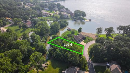 4 Harbour Ct, Decatur, IL, 62521 | Card Image