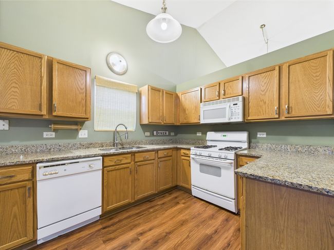 364 Coneflower Dr, House other with 4 bedrooms, 3 bathrooms and 2 parking in Minooka IL | Image 5