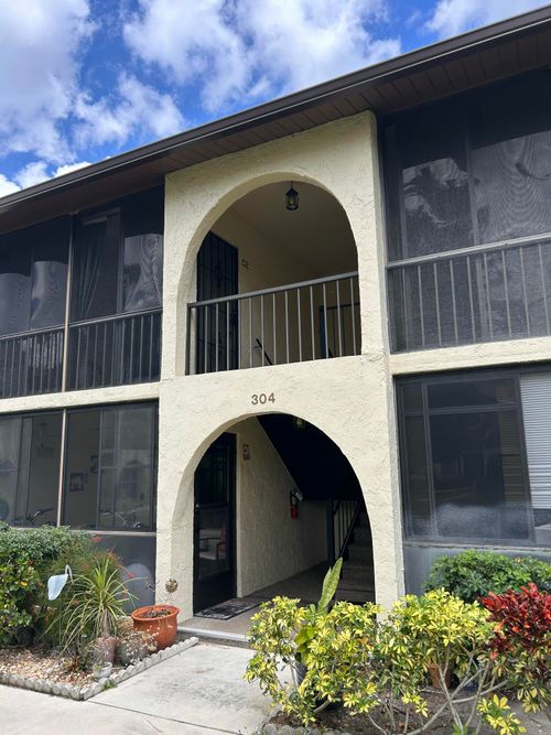 b-2-304 Knotty Pine Cir, Greenacres, FL, 33463-9173 | Card Image