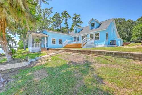 1303 Delano St, Manning, SC, 29102-7781 | Card Image