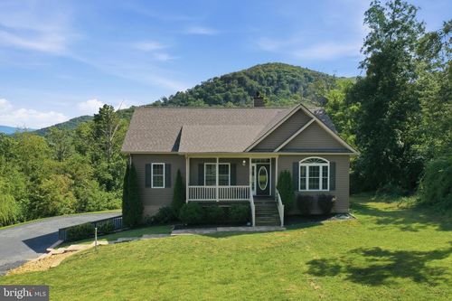 737 Lower Valley Rd, STRASBURG, VA, 22657-5526 | Card Image