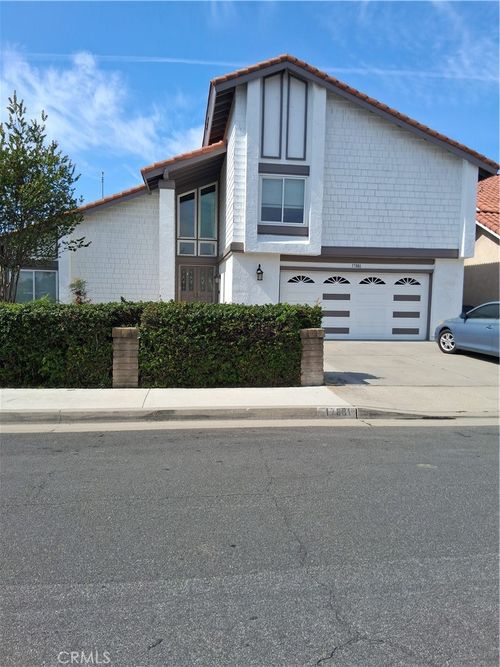 1-17881 San Rafael, Fountain Valley, CA, 92708 | Card Image