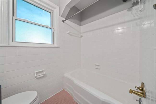5615 Carlburt St, House other with 3 bedrooms, 3 bathrooms and null parking in West Bloomfield MI | Image 28