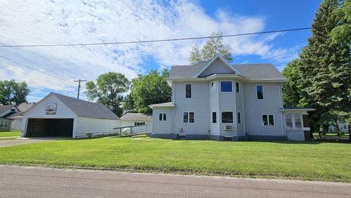 618 W 5th St, Graceville, MN, 56240-4835 | Card Image