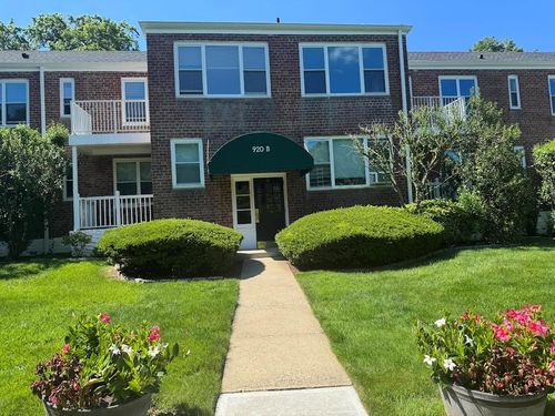 920 Pelhamdale Ave, Pelham, NY, 10803-2951 | Card Image