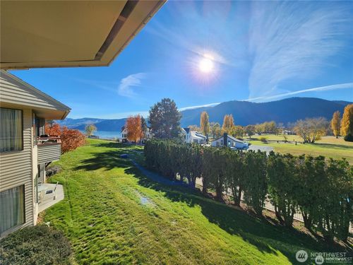 1 S 1st St, Chelan, WA, 98816 | Card Image