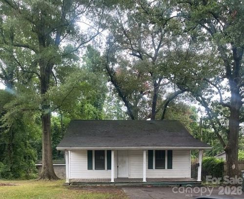 109 Carlton Dr, Cherryville, NC, 28021-3613 | Card Image