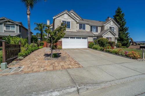 327 La Vela Ct, Morgan Hill, CA, 95037-7709 | Card Image