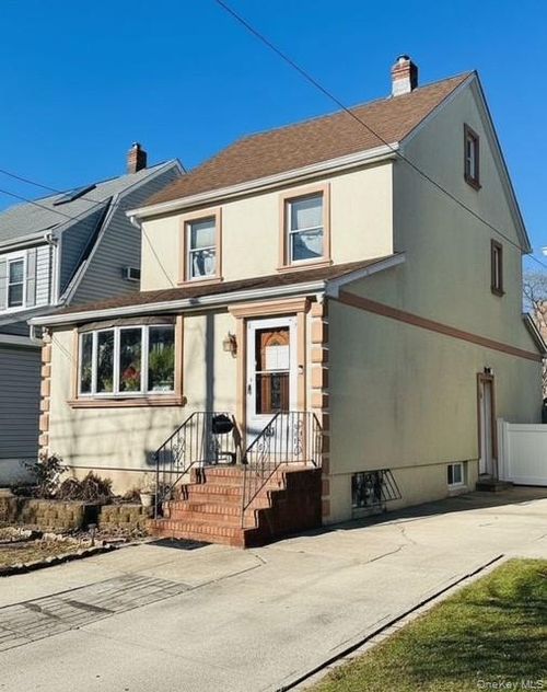 24827 88th Dr, Bellerose, NY, 11426-2031 | Card Image