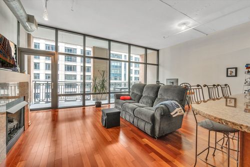 apt-805-520 State St, Chicago, IL, 60605-1654 | Card Image