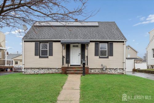 92 William St, Carteret, NJ, 07008-1319 | Card Image