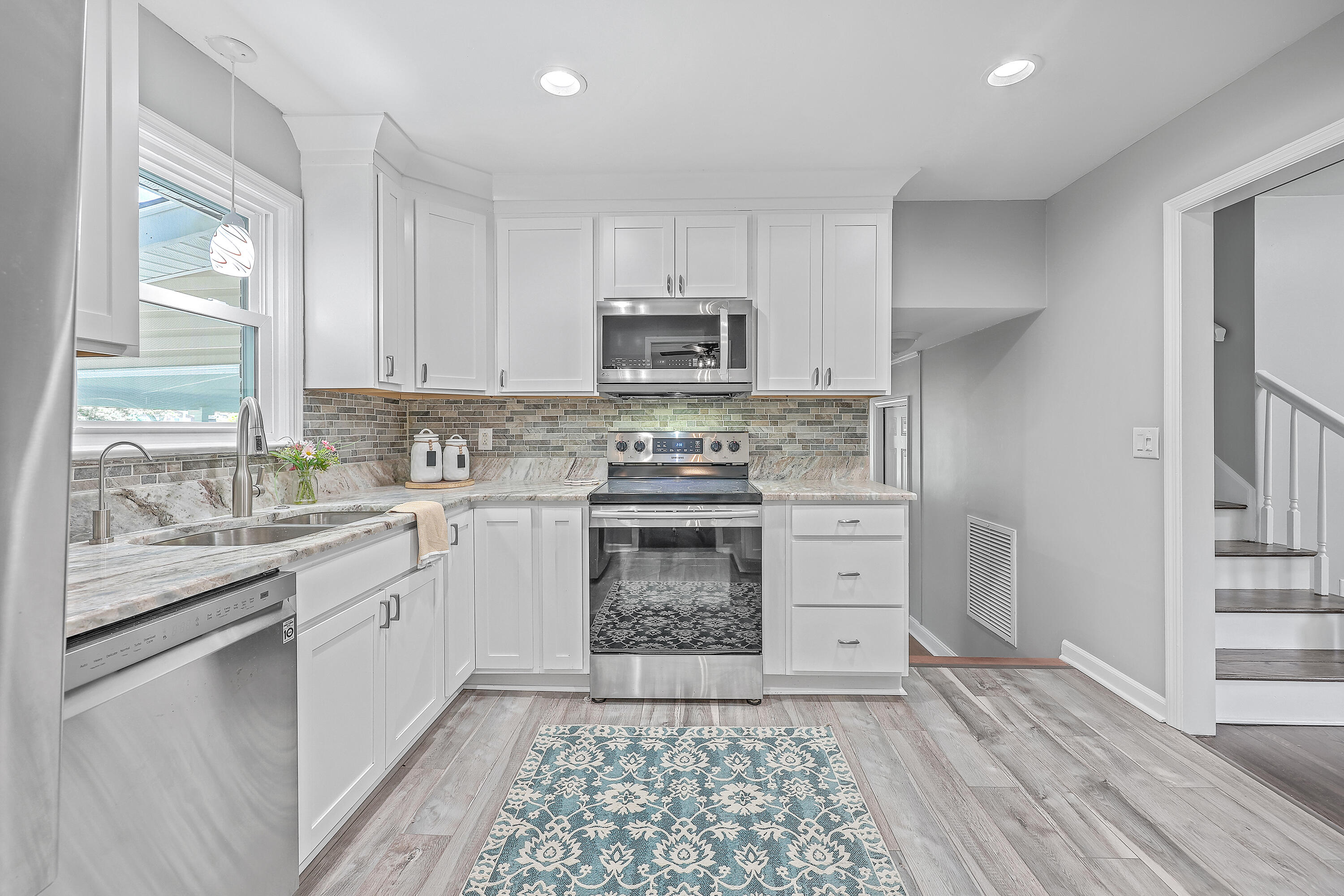 Falmouth St, Charleston, SC 29407