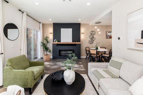 unit-b-2349 Altisma Way, Carlsbad, CA, 92009-6314 | Card Image