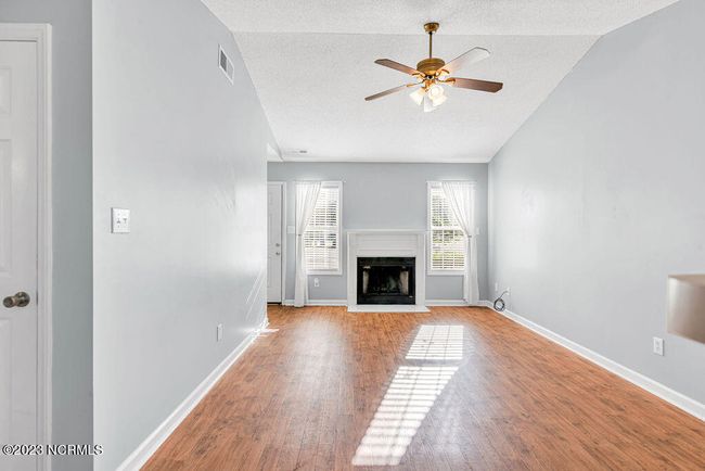 111 Fairview Ln, Townhouse with 2 bedrooms, 2 bathrooms and null parking in Richlands NC | Image 5