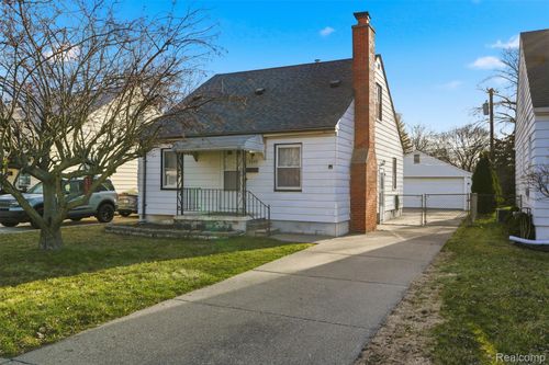 5844 Gilman St, Garden City, MI, 48135-2511 | Card Image