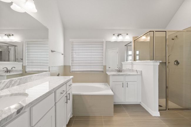 Primary bath | Image 16