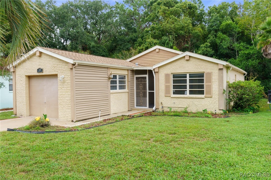 Jamaica St, Homosassa, FL 34446
