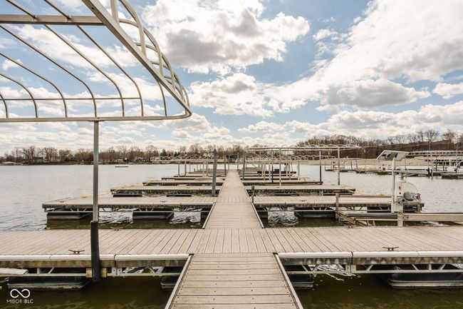 An assigned boat dock comes with the unit! | Image 4