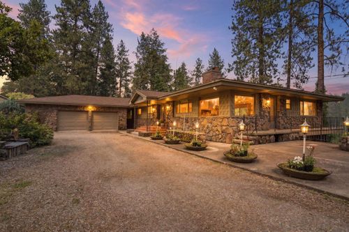 19220 N Little Spokane Dr, Colbert, WA, 99005-9622 | Card Image