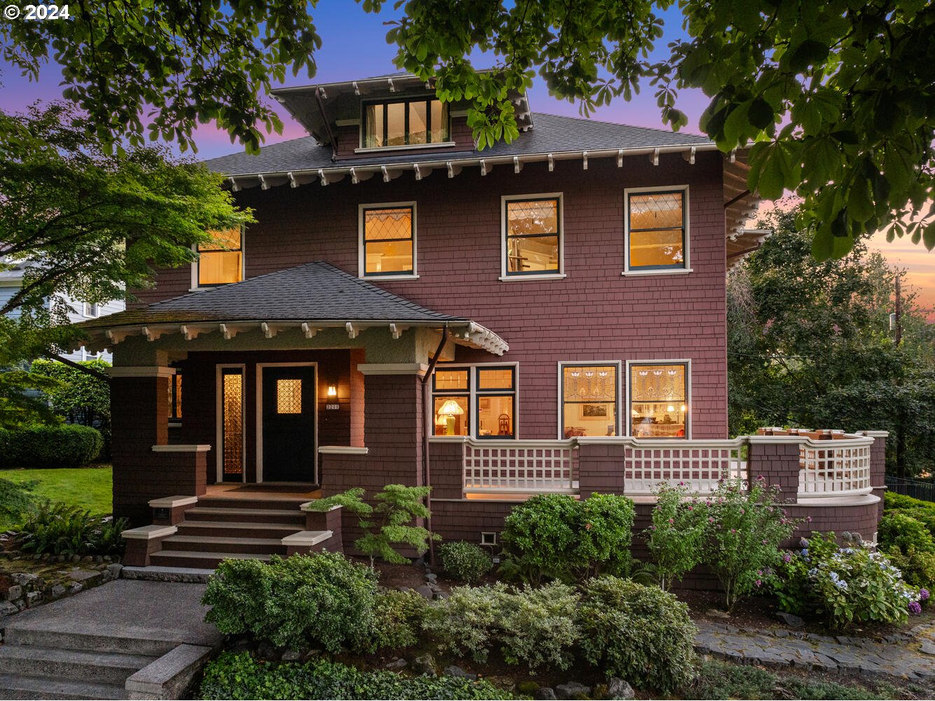 Vista Ave, Portland, OR 97201