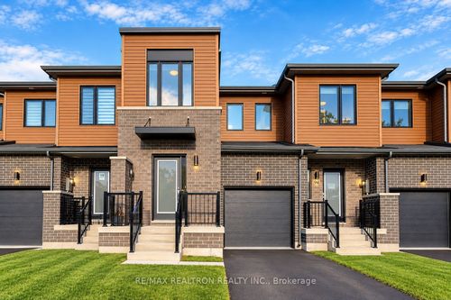 98 Fairlane Ave, Barrie, ON, L9J0M5 | Card Image