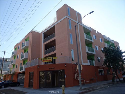 207-14400 Friar St, Van Nuys, CA, 91401-6807 | Card Image
