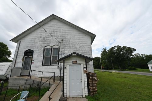 501 Mill St, Golden City, MO, 64748-8259 | Card Image