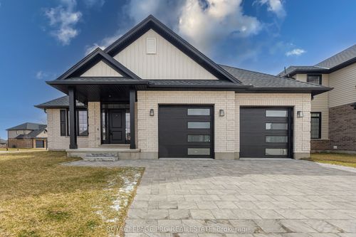 649 Tull St, Mount Brydges, ON, N0L1W0 | Card Image