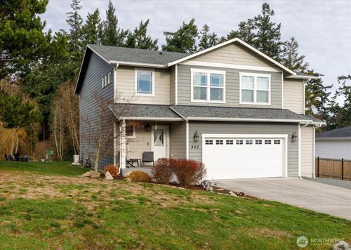 942 Walker Heights Pl, Oak Harbor, WA, 98277-8189 | Card Image