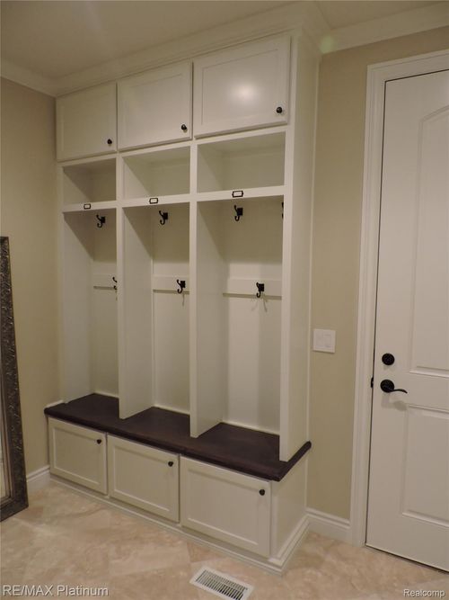 2 Sweetheart Lane, Brighton Township, MI, 48114 | Card Image