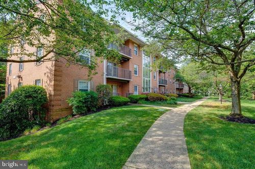 a-34-3336 Spring Ln, FALLS CHURCH, VA, 22041-2673 | Card Image