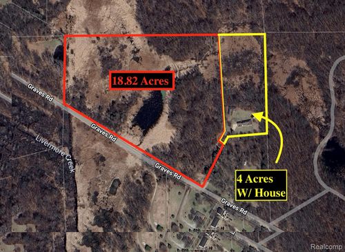 15640 Graves Rd, Pinckney, MI, 48169-9718 | Card Image