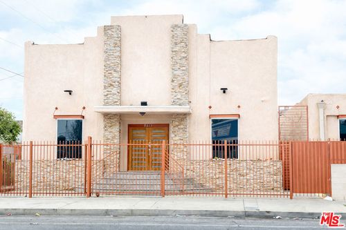 8461 S San Pedro St, Los Angeles, CA, 90003-3038 | Card Image