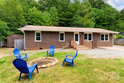 326 New Salem Rd, Swannanoa, NC, 28778-2114 | Card Image