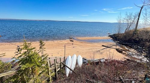 4107b Lake Park Rd, Ashland, WI, 54806-4929 | Card Image