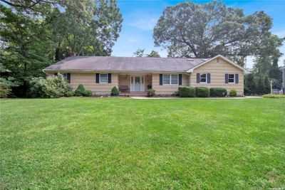 6 Cumberland Path, House other with 4 bedrooms, 3 bathrooms and null parking in East Setauket NY | Image 2