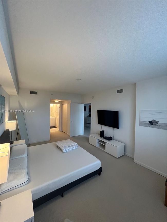 APT-414 - 2775 Ne 187 Th St, Condo with 3 bedrooms, 2 bathrooms and null parking in Aventura FL | Image 13