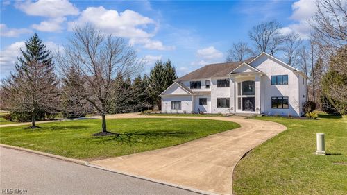 2504 Ginger Wren Rd, Pepper Pike, OH, 44124-4564 | Card Image