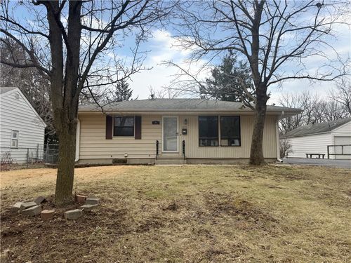 56 Southwood Dr, Decatur, IL, 62521-5434 | Card Image