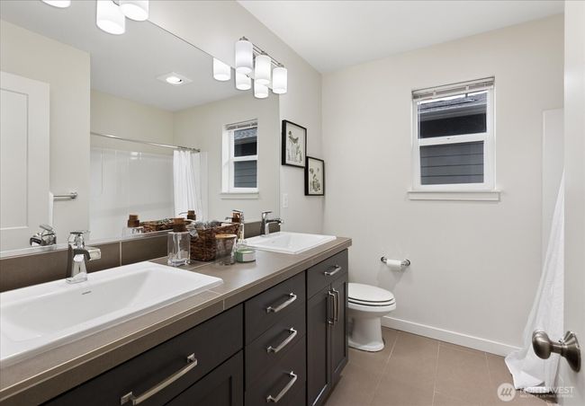 2nd Upstairs bathroom | Image 28