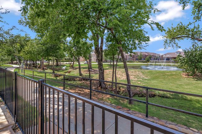 902 Adam Way, House other with 3 bedrooms, 2 bathrooms and null parking in Euless TX | Image 5