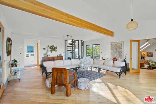 20784 Medley Ln, Topanga, CA, 90290 | Card Image