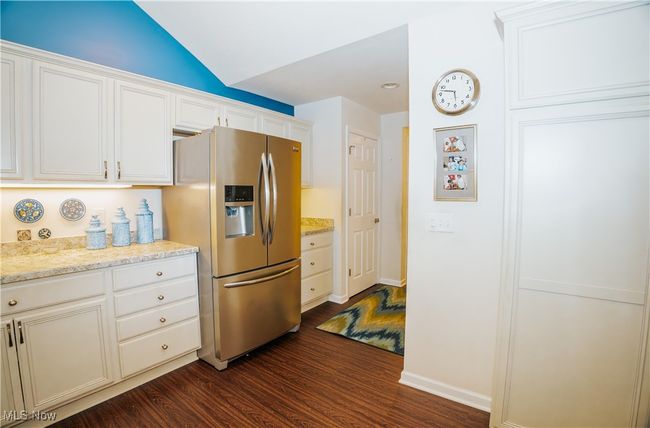 UNIT-203 - 9264 Sharrott Rd, Condo with 3 bedrooms, 2 bathrooms and null parking in Poland OH | Image 13