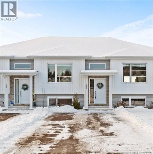 204 Herman St, Dieppe, NB, E1A7G7 | Card Image