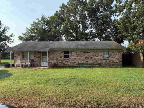 313 Teresa Ln, Lonoke, AR, 72086-3857 | Card Image