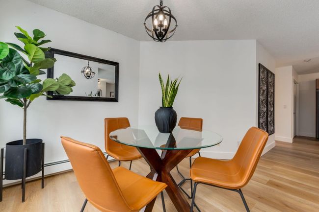 3 - 118 Village Hts Sw, Condo with 2 bedrooms, 2 bathrooms and 1 parking in Calgary AB | Image 7